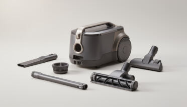 découvrez les accessoires indispensables pour optimiser l'utilisation de votre aspirateur multifonction et faciliter le nettoyage de toutes les surfaces.